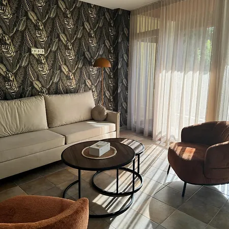 Erdvus Apartamentai Palangos Centre Apartment